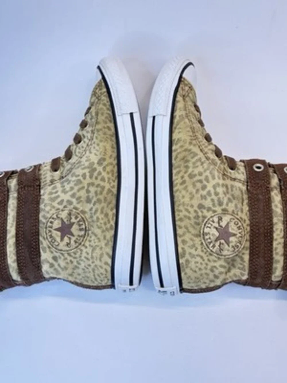 Converse Chuck Taylor All Star Junior High-Top Winter Boots – Size 3